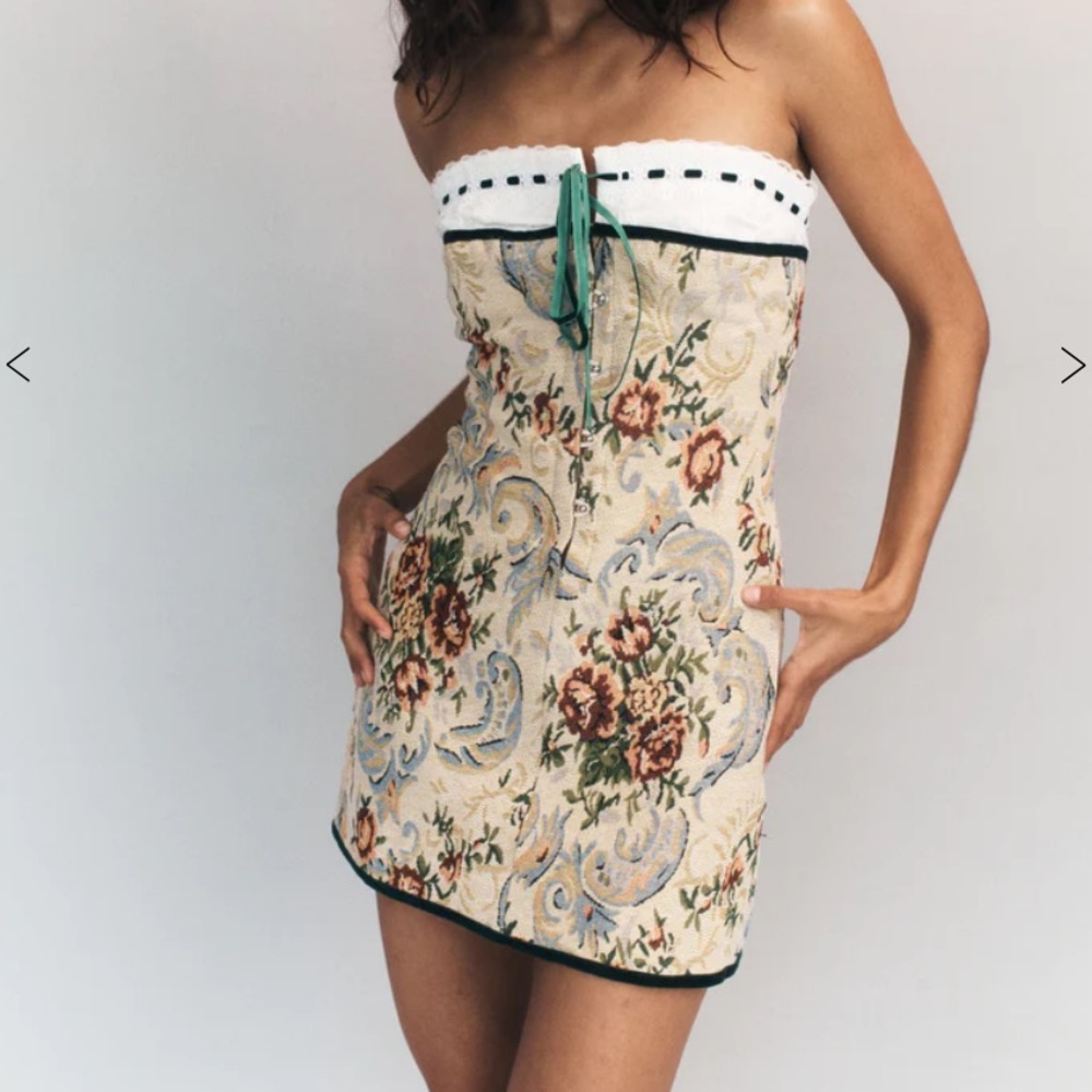 With Jean Sabrin Dress - Picture 7 of 7